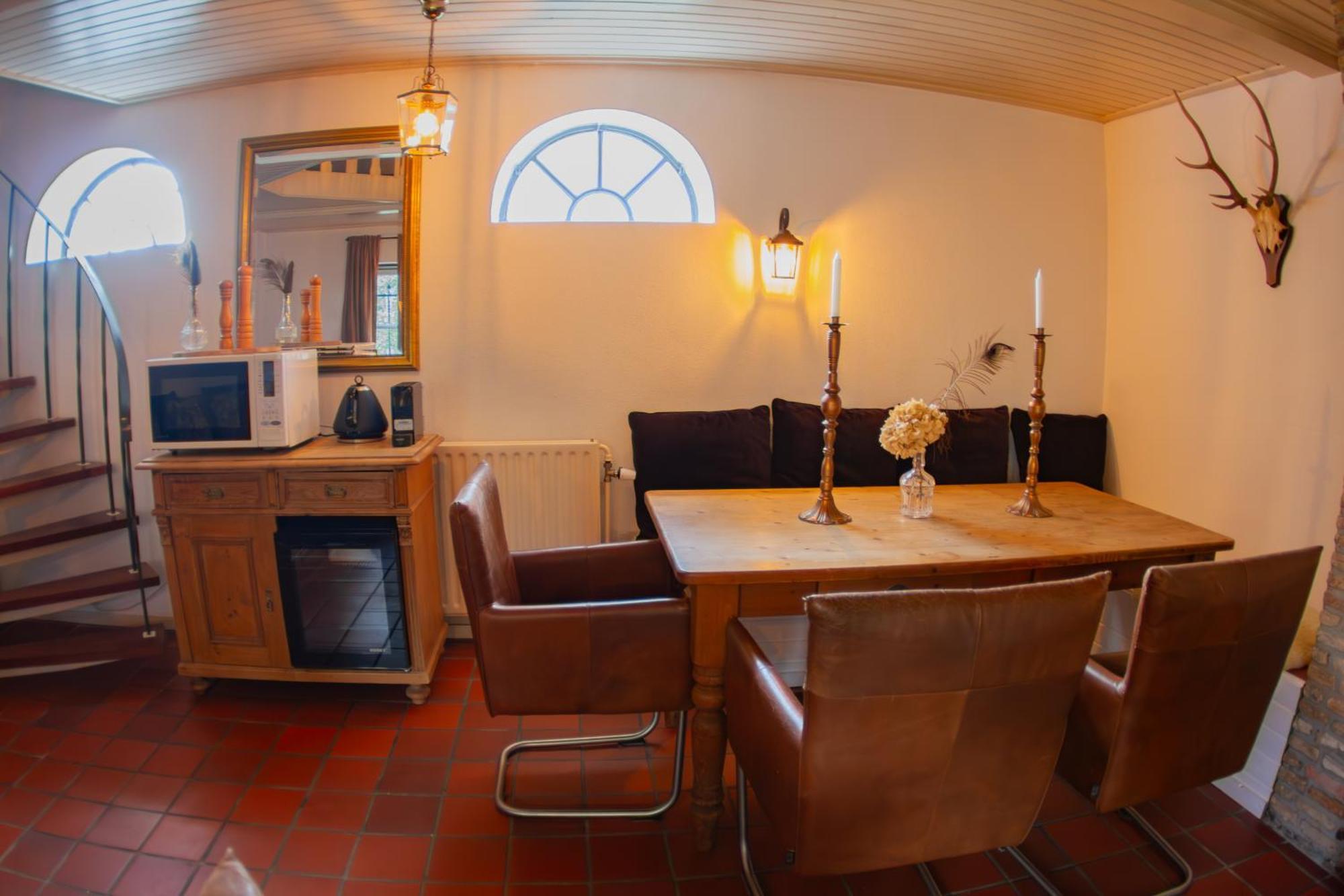 De Oude Pastorie Macharen Bed & Breakfast Exterior photo