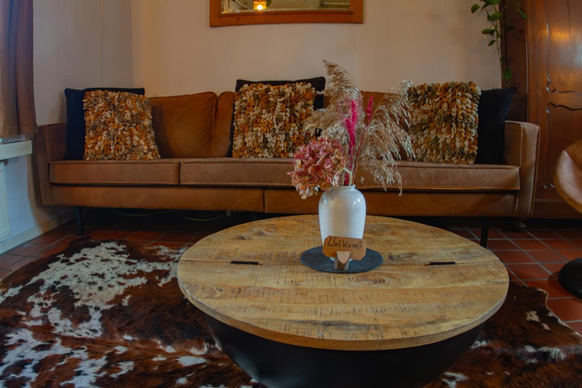 De Oude Pastorie Macharen Bed & Breakfast Exterior photo