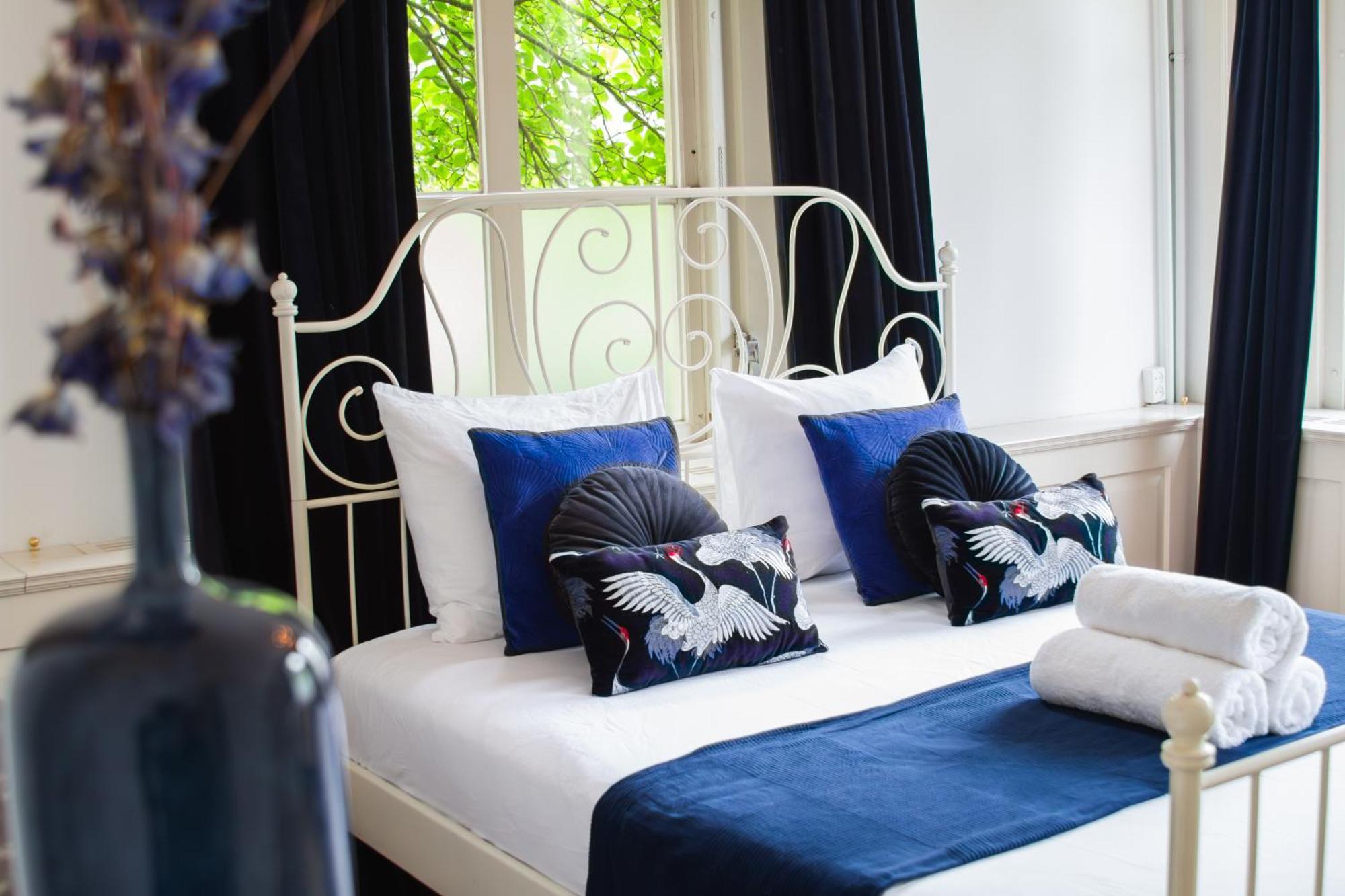 De Oude Pastorie Macharen Bed & Breakfast Exterior photo